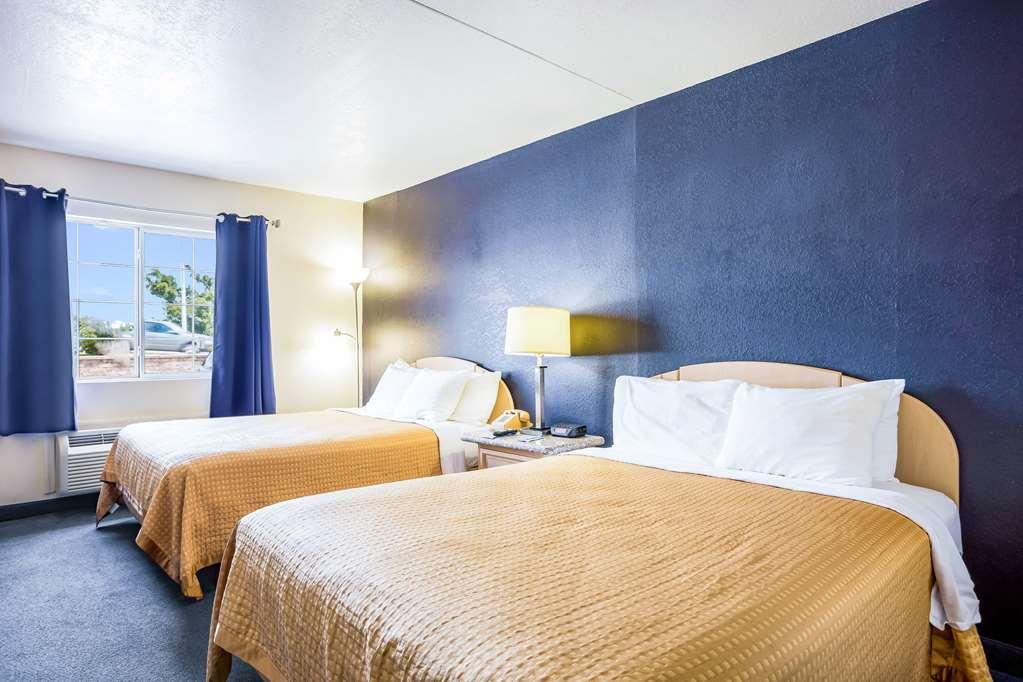 Rodeway Inn Branson, Brick House Phòng bức ảnh