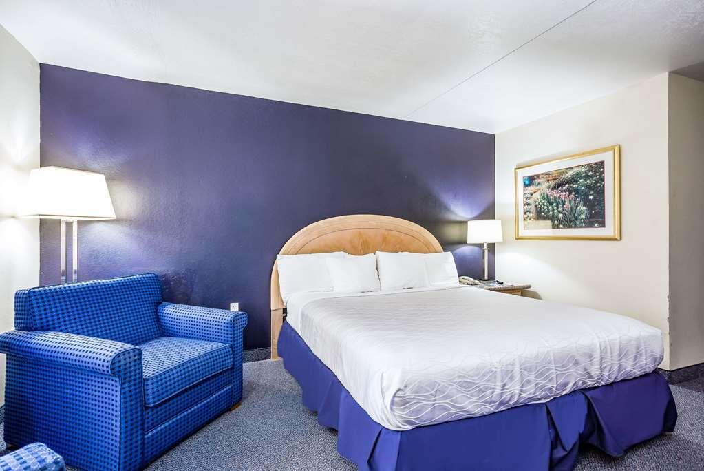 Rodeway Inn Branson, Brick House Phòng bức ảnh