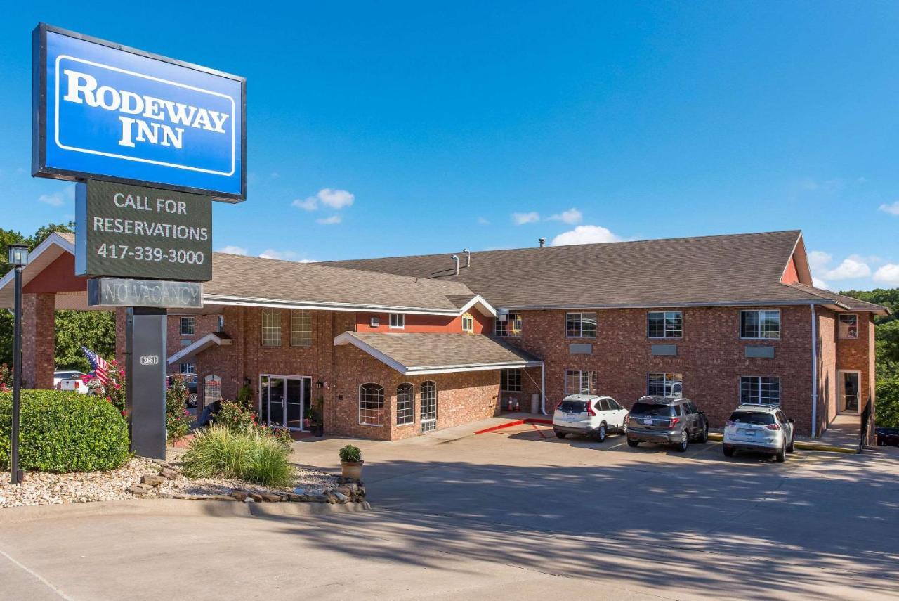 Rodeway Inn Branson, Brick House Ngoại thất bức ảnh