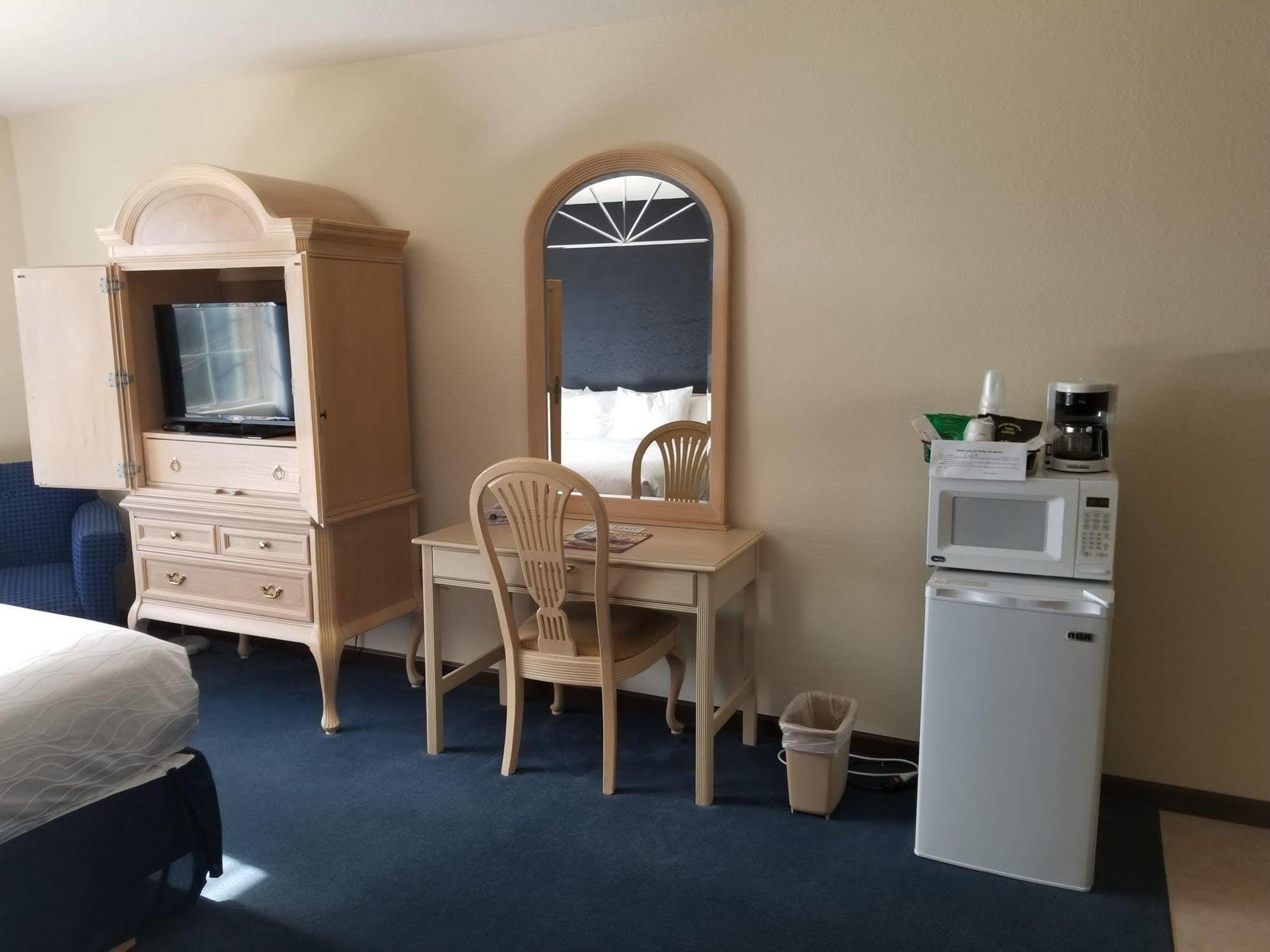 Rodeway Inn Branson, Brick House Ngoại thất bức ảnh