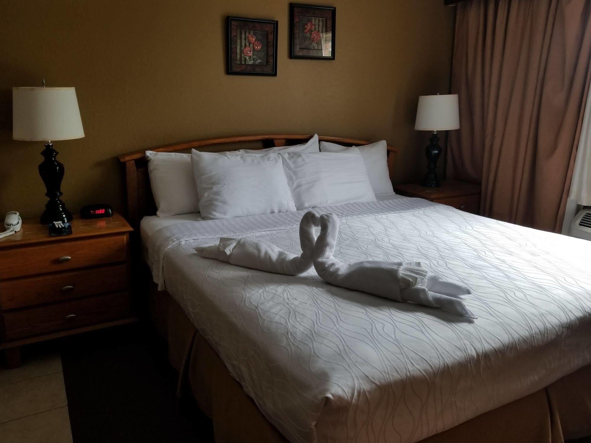 Rodeway Inn Branson, Brick House Ngoại thất bức ảnh