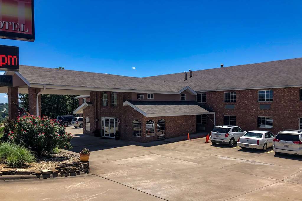 Rodeway Inn Branson, Brick House Ngoại thất bức ảnh